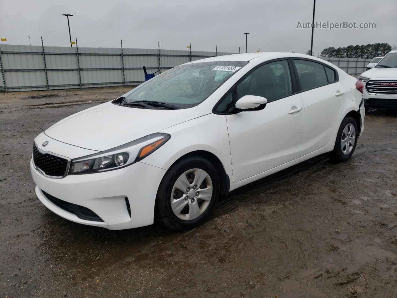 2018 Kia Forte Lx White vin: 3KPFL4A73JE257005