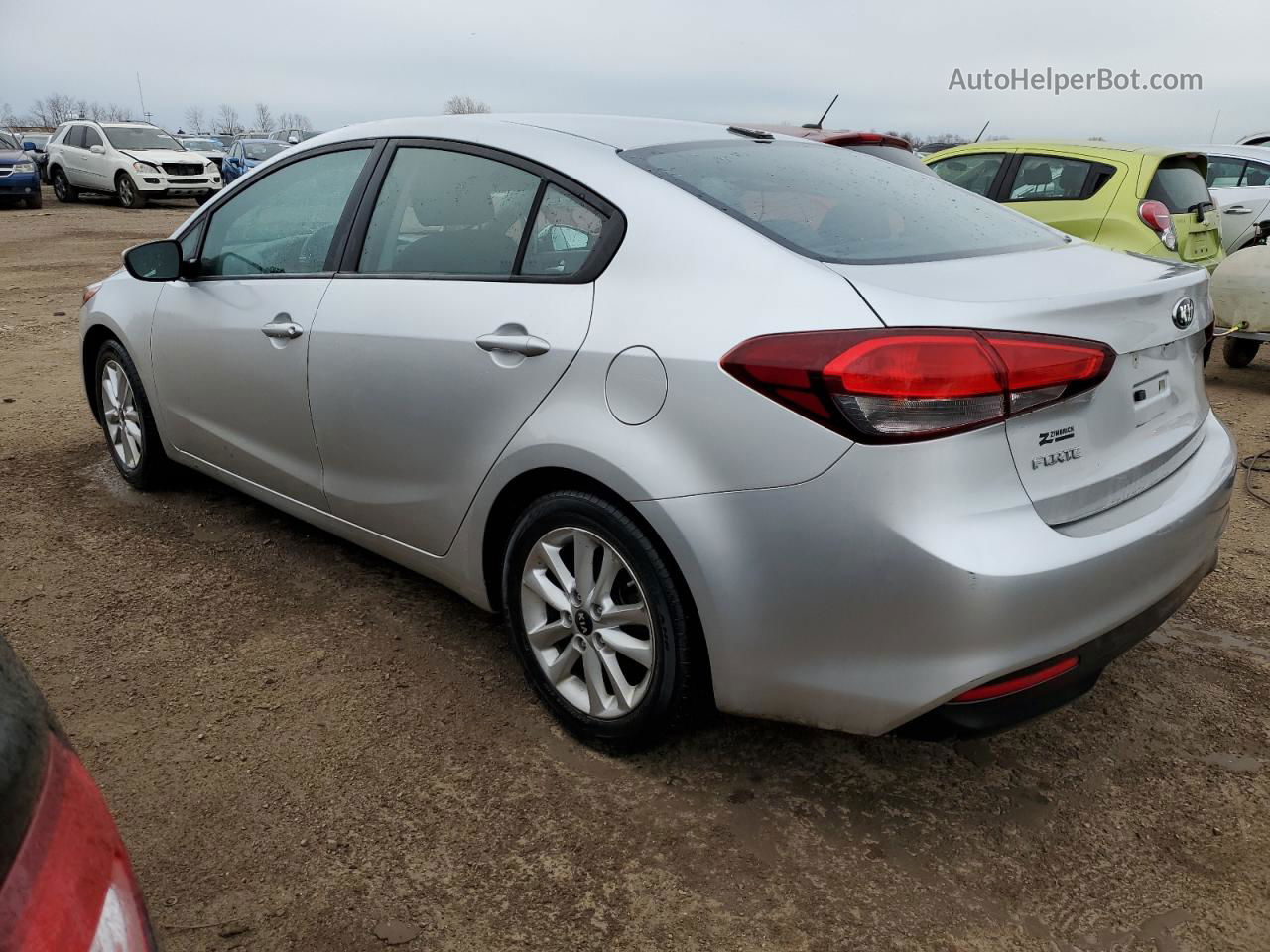 2017 Kia Forte Lx Silver vin: 3KPFL4A74HE005919