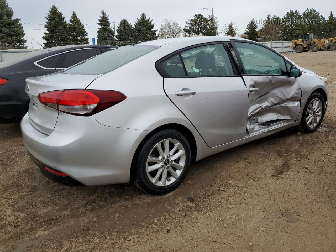 2017 Kia Forte Lx Silver vin: 3KPFL4A74HE005919