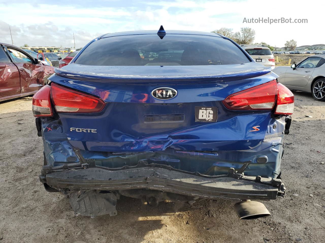 2017 Kia Forte Lx Синий vin: 3KPFL4A74HE142942