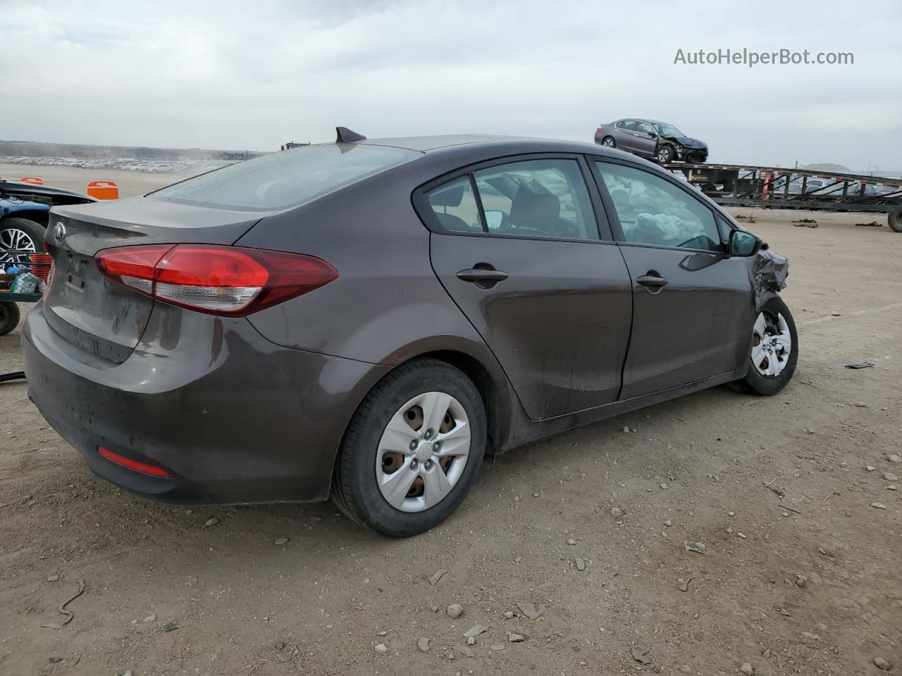 2017 Kia Forte Lx Brown vin: 3KPFL4A74HE147753