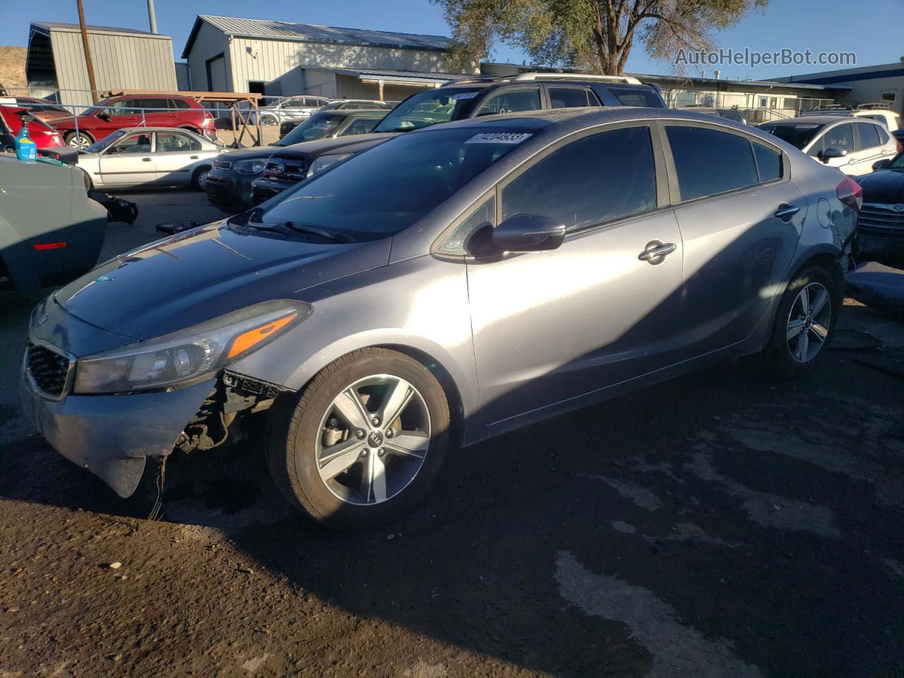 2018 Kia Forte Lx Gray vin: 3KPFL4A74JE200036