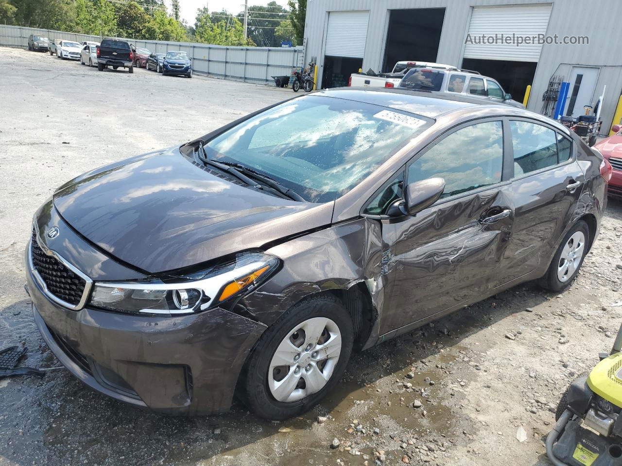 2018 Kia Forte Lx Brown vin: 3KPFL4A74JE201140