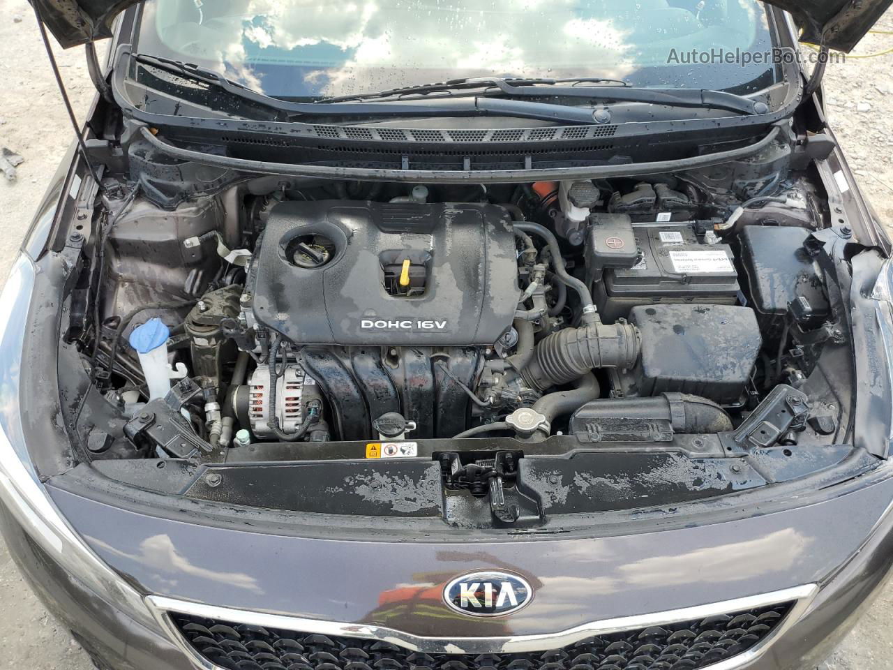 2018 Kia Forte Lx Brown vin: 3KPFL4A74JE201140