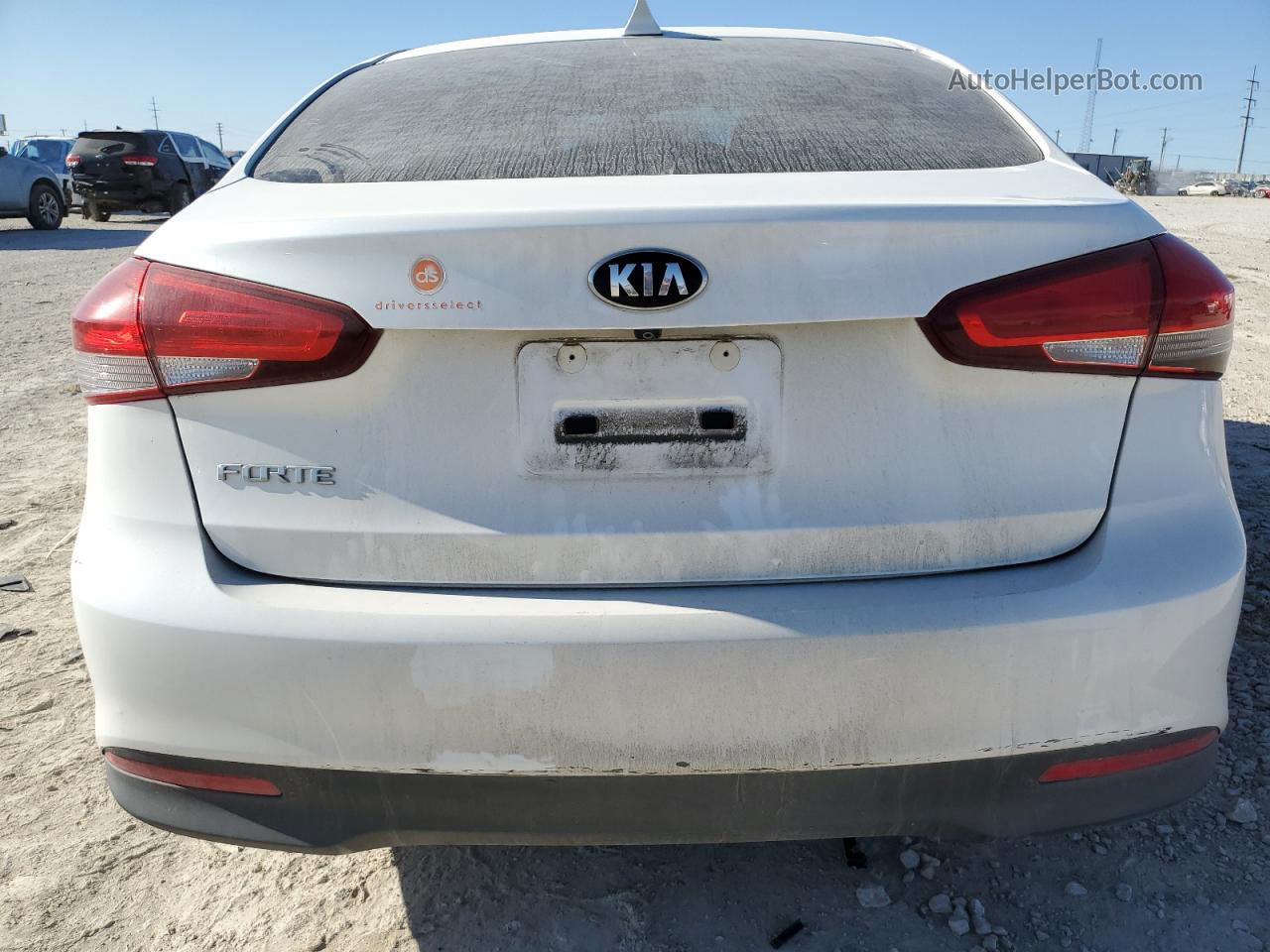 2018 Kia Forte Lx White vin: 3KPFL4A74JE241153