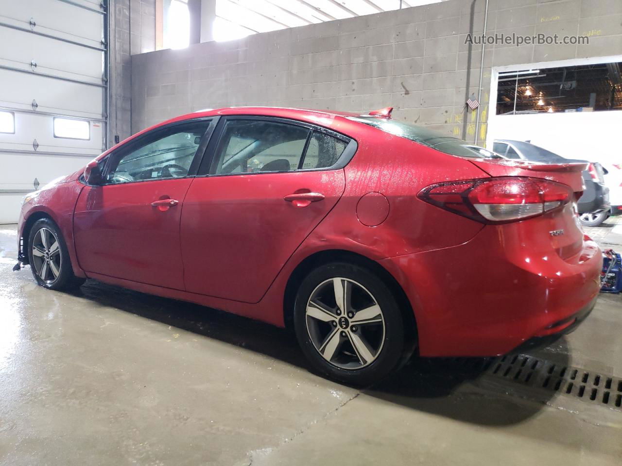 2018 Kia Forte Lx Red vin: 3KPFL4A74JE243114