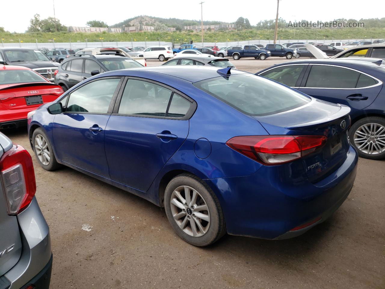 2017 Kia Forte Lx Blue vin: 3KPFL4A75HE064882