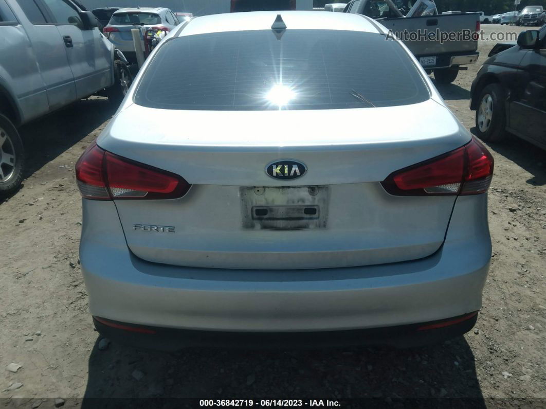 2018 Kia Forte Lx Silver vin: 3KPFL4A75JE200899