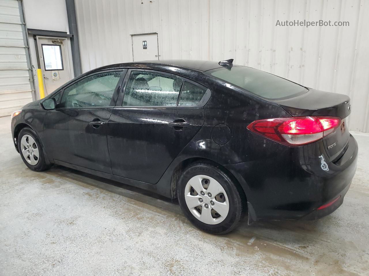 2018 Kia Forte Lx Black vin: 3KPFL4A75JE212048