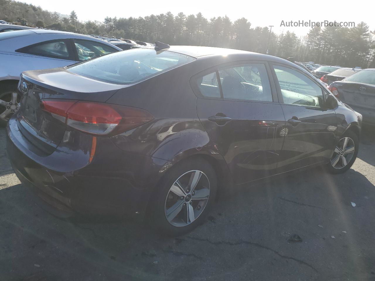 2018 Kia Forte Lx Темно-бордовый vin: 3KPFL4A75JE215449