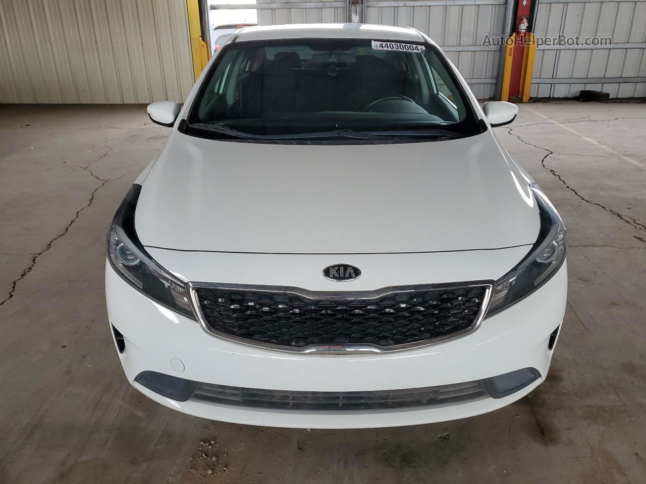 2018 Kia Forte Lx White vin: 3KPFL4A75JE216603