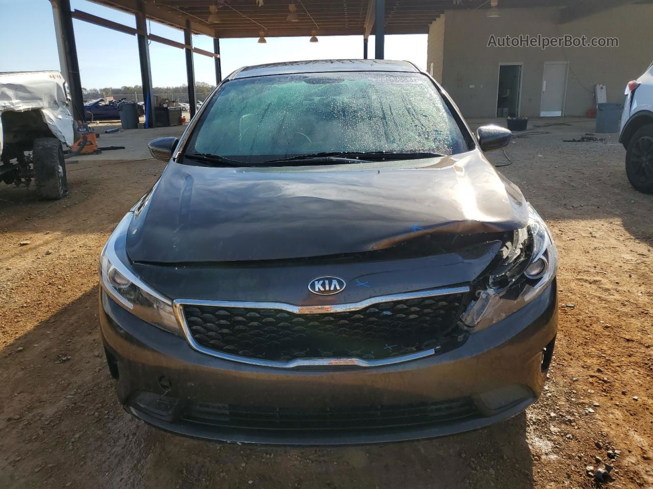 2017 Kia Forte Lx Brown vin: 3KPFL4A76HE023466