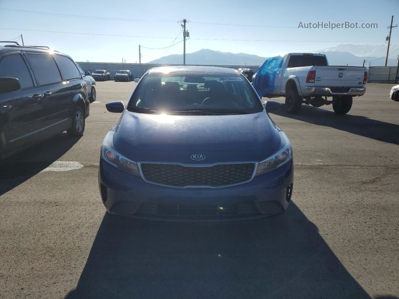 2017 Kia Forte Lx Blue vin: 3KPFL4A76HE051879