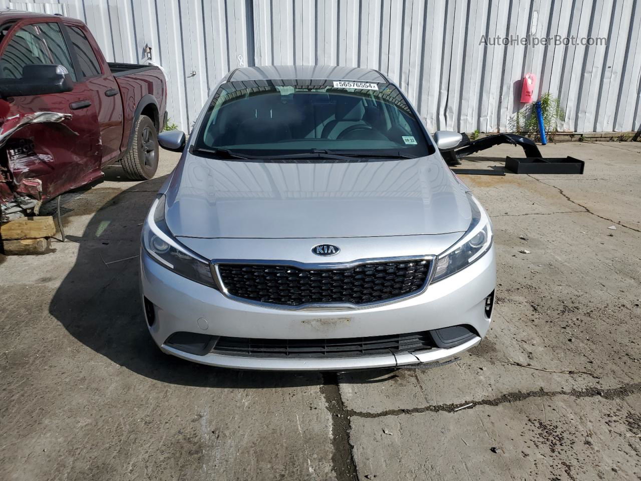 2017 Kia Forte Lx Silver vin: 3KPFL4A76HE066978