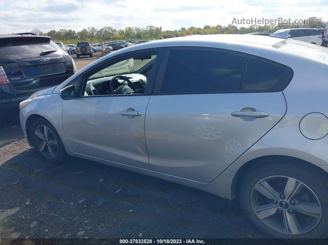 2018 Kia Forte Lx Silver vin: 3KPFL4A76JE202970