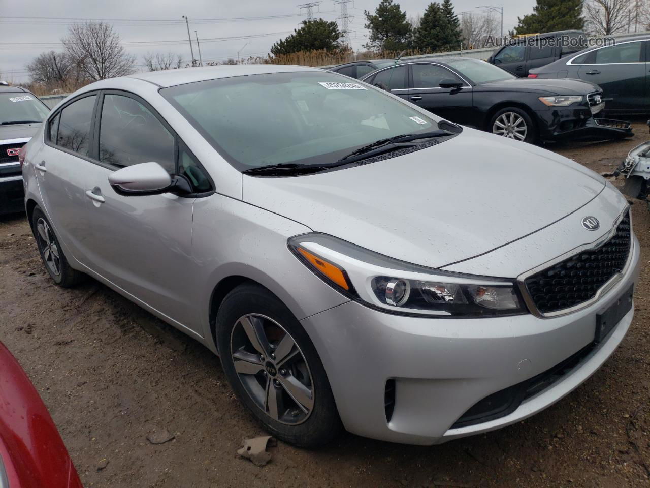 2018 Kia Forte Lx Silver vin: 3KPFL4A76JE226198