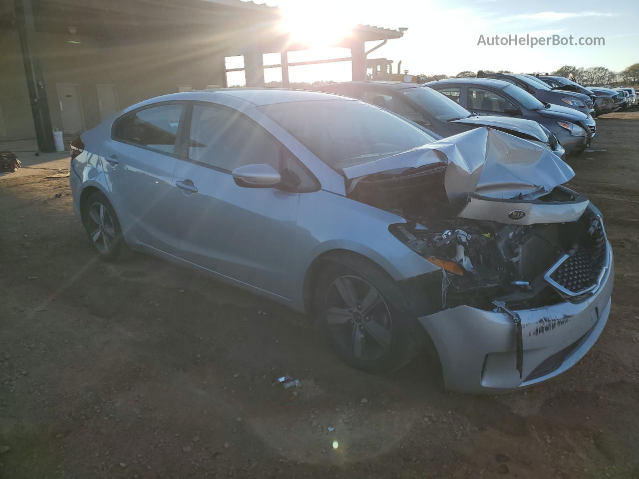 2018 Kia Forte Lx Silver vin: 3KPFL4A76JE240053