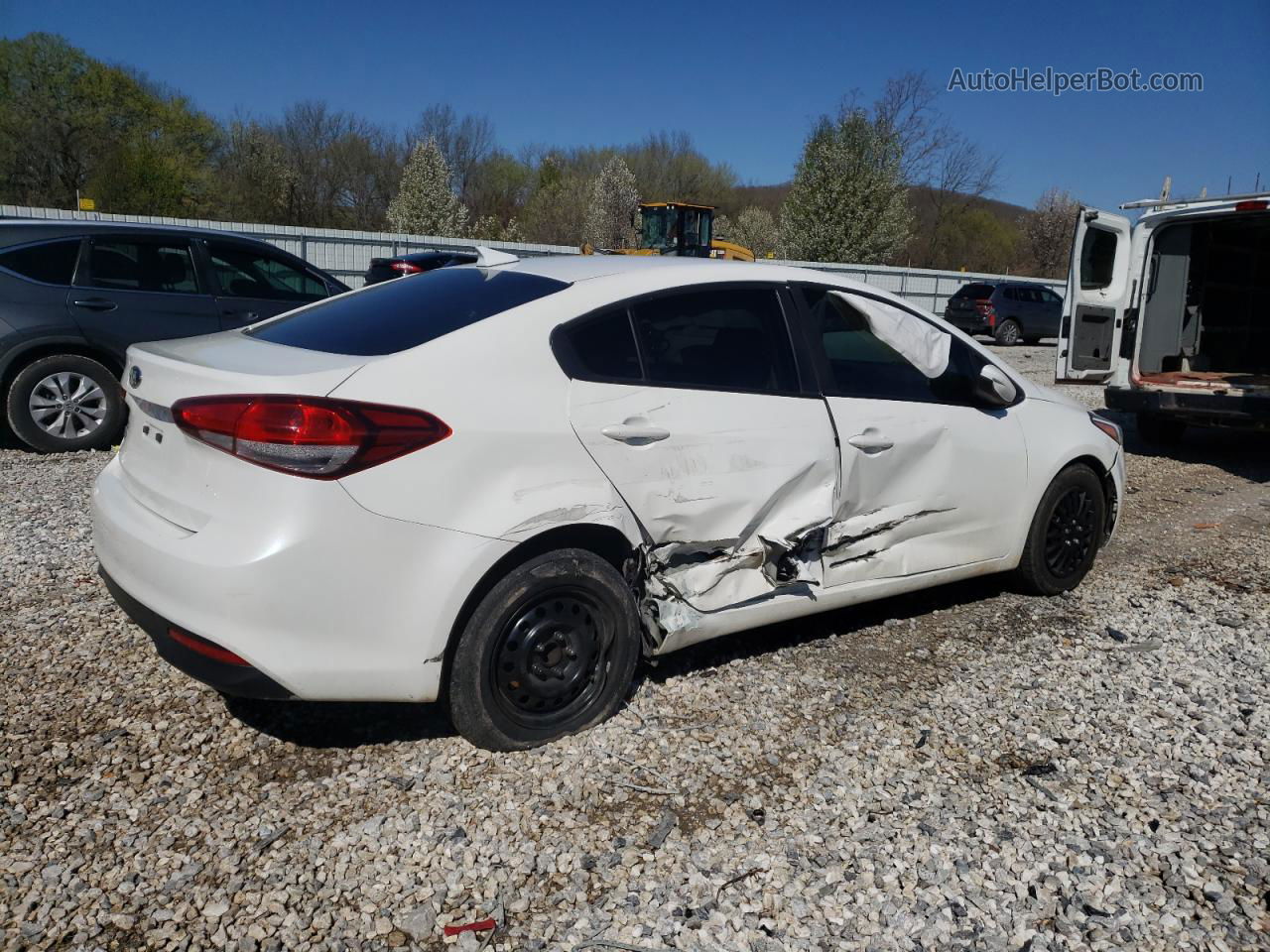 2018 Kia Forte Lx White vin: 3KPFL4A76JE247309