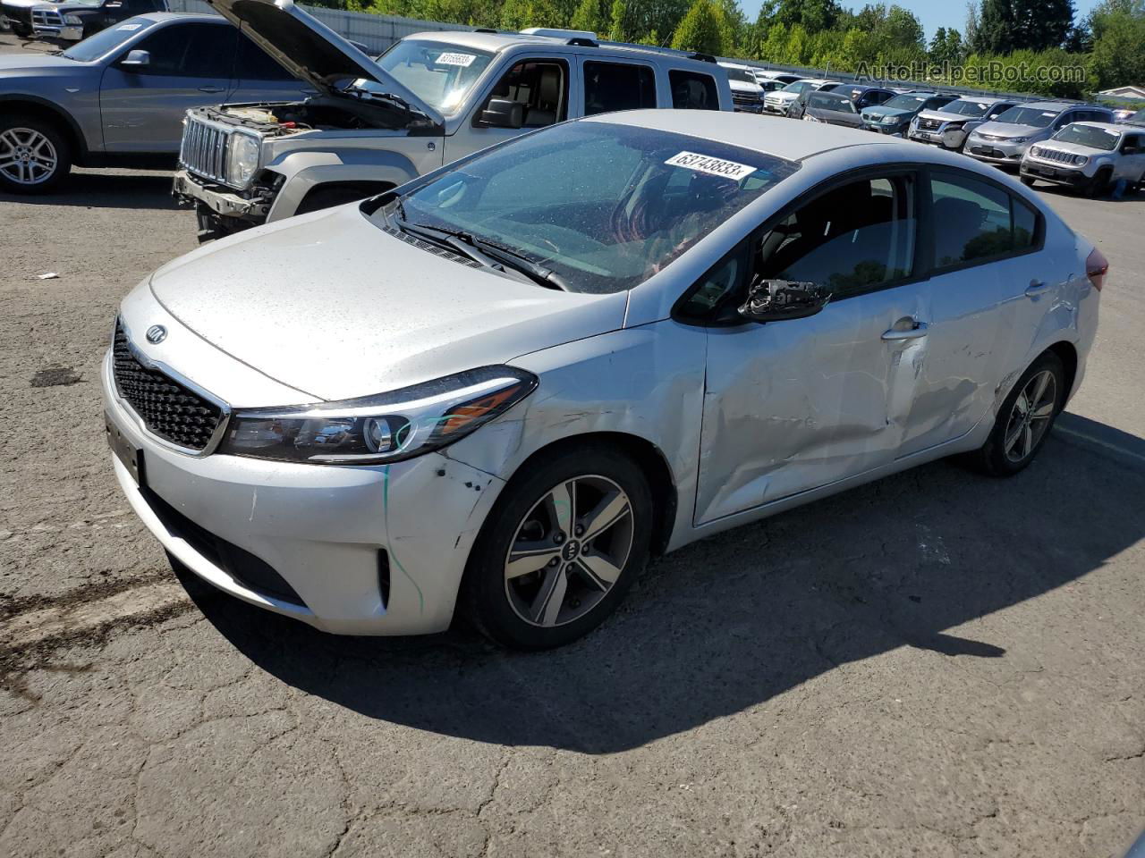 2018 Kia Forte Lx Silver vin: 3KPFL4A76JE250050