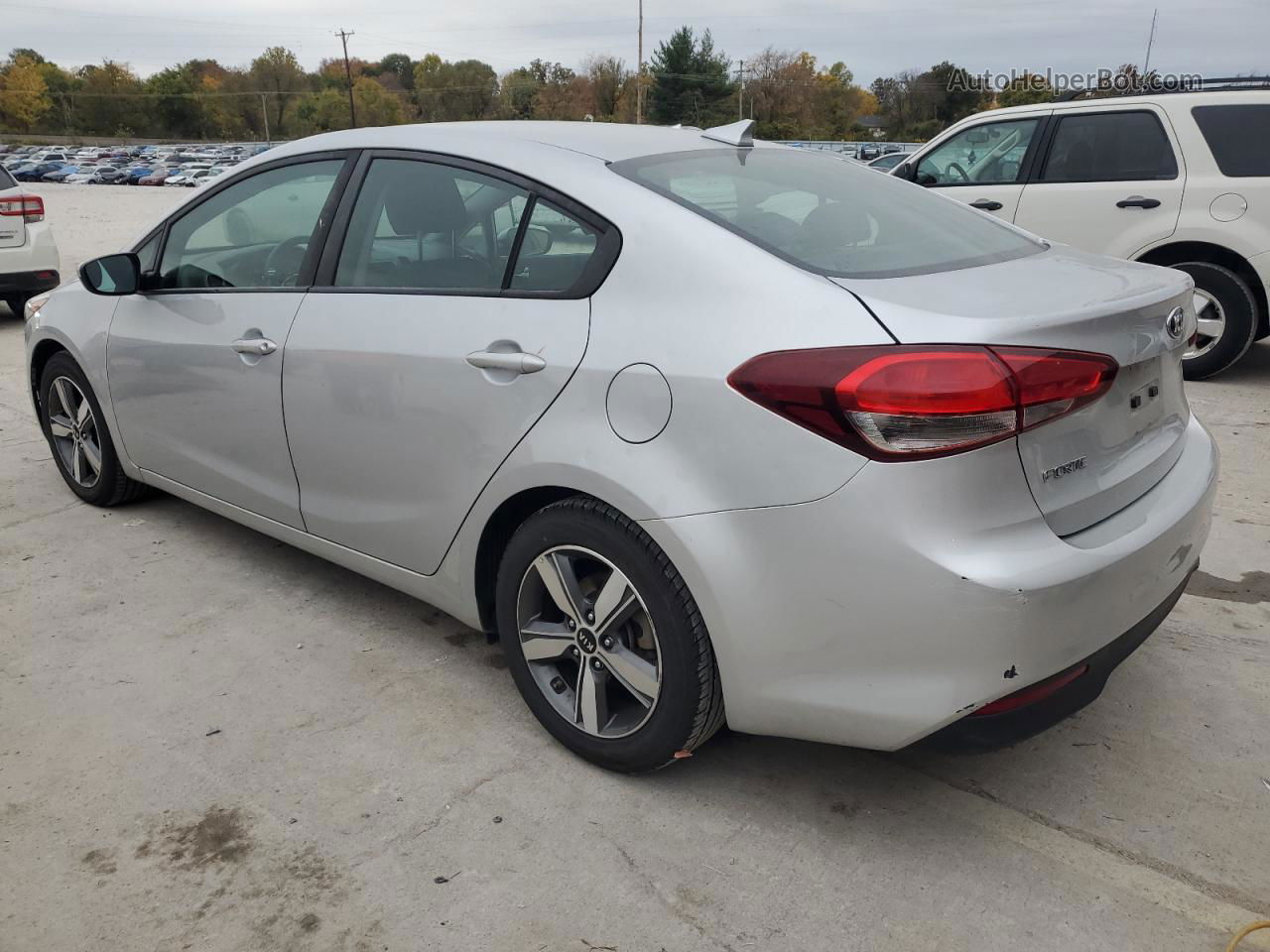 2018 Kia Forte Lx Silver vin: 3KPFL4A76JE254115