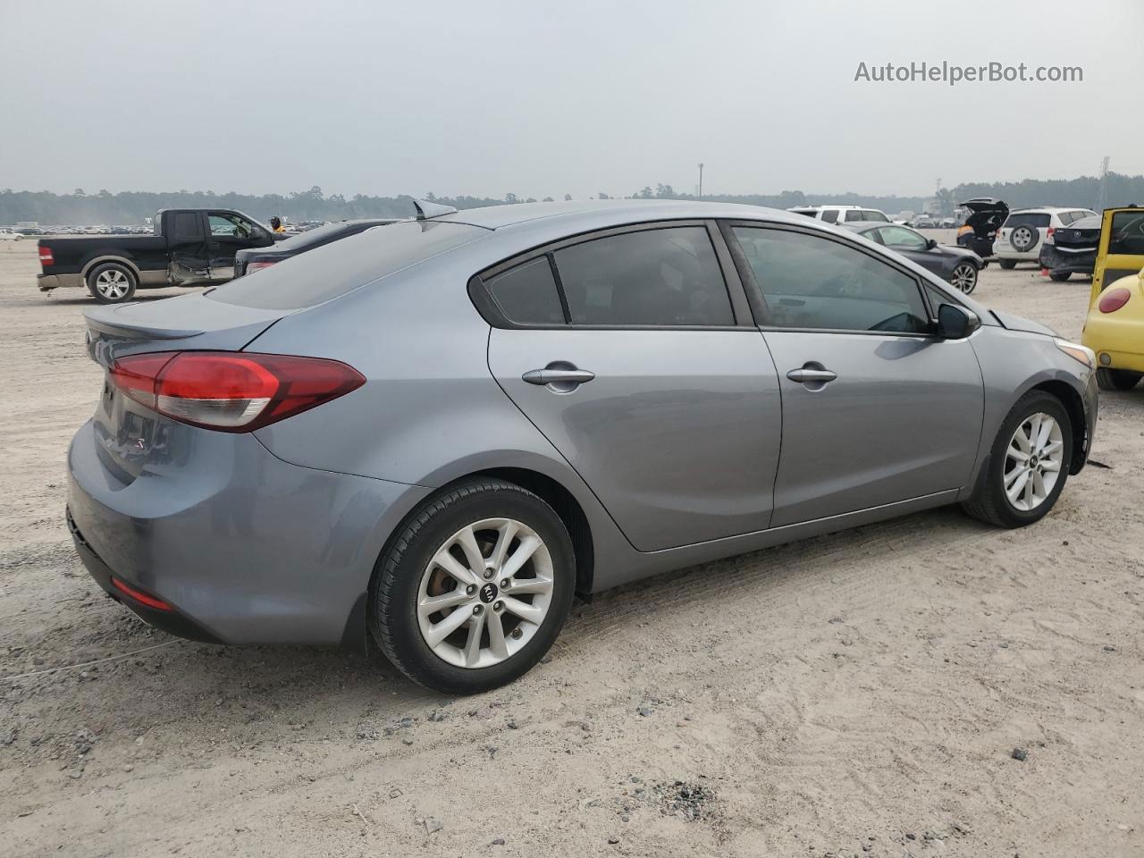 2017 Kia Forte Lx Gray vin: 3KPFL4A77HE012203