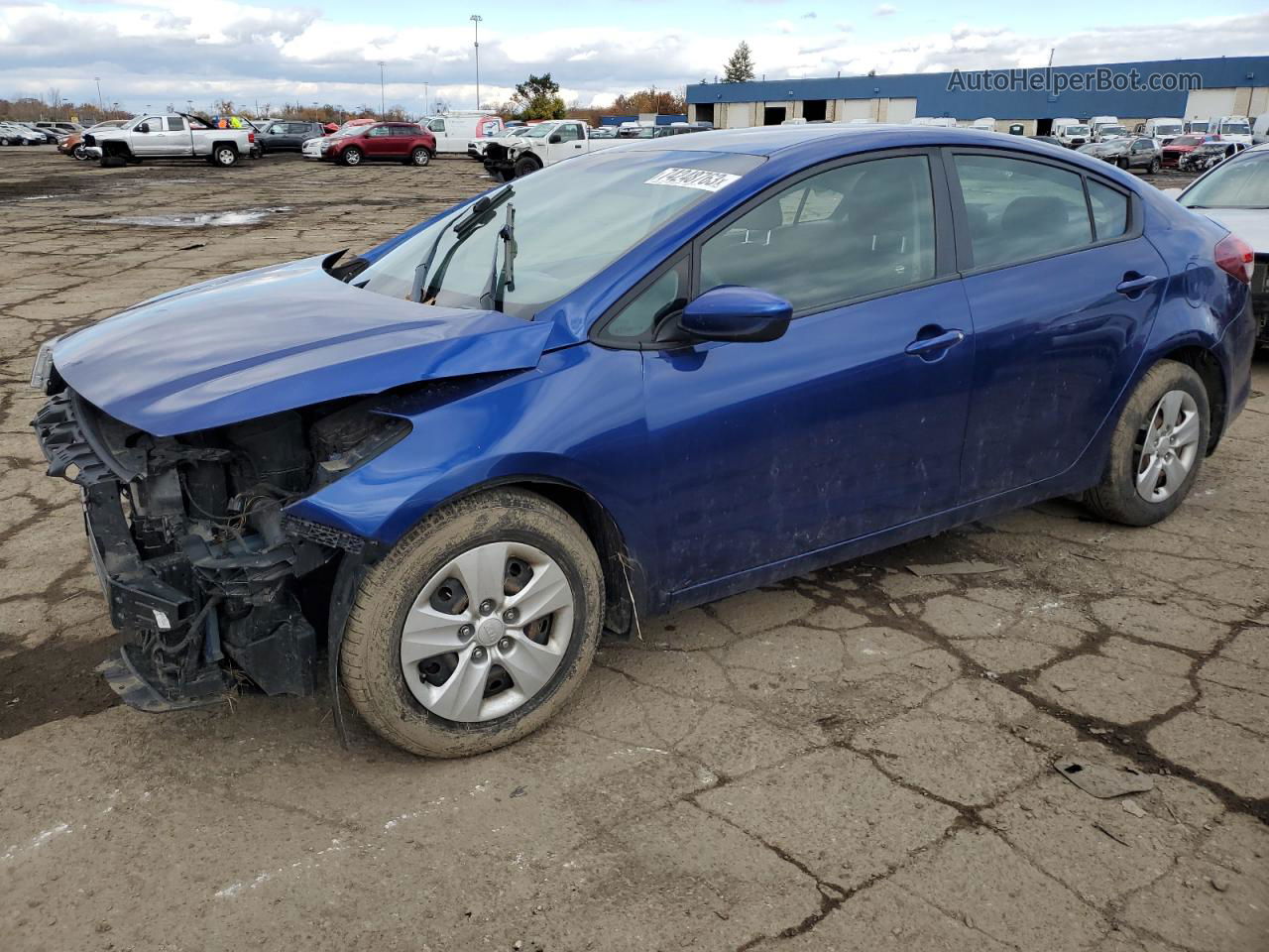 2017 Kia Forte Lx Синий vin: 3KPFL4A77HE054211