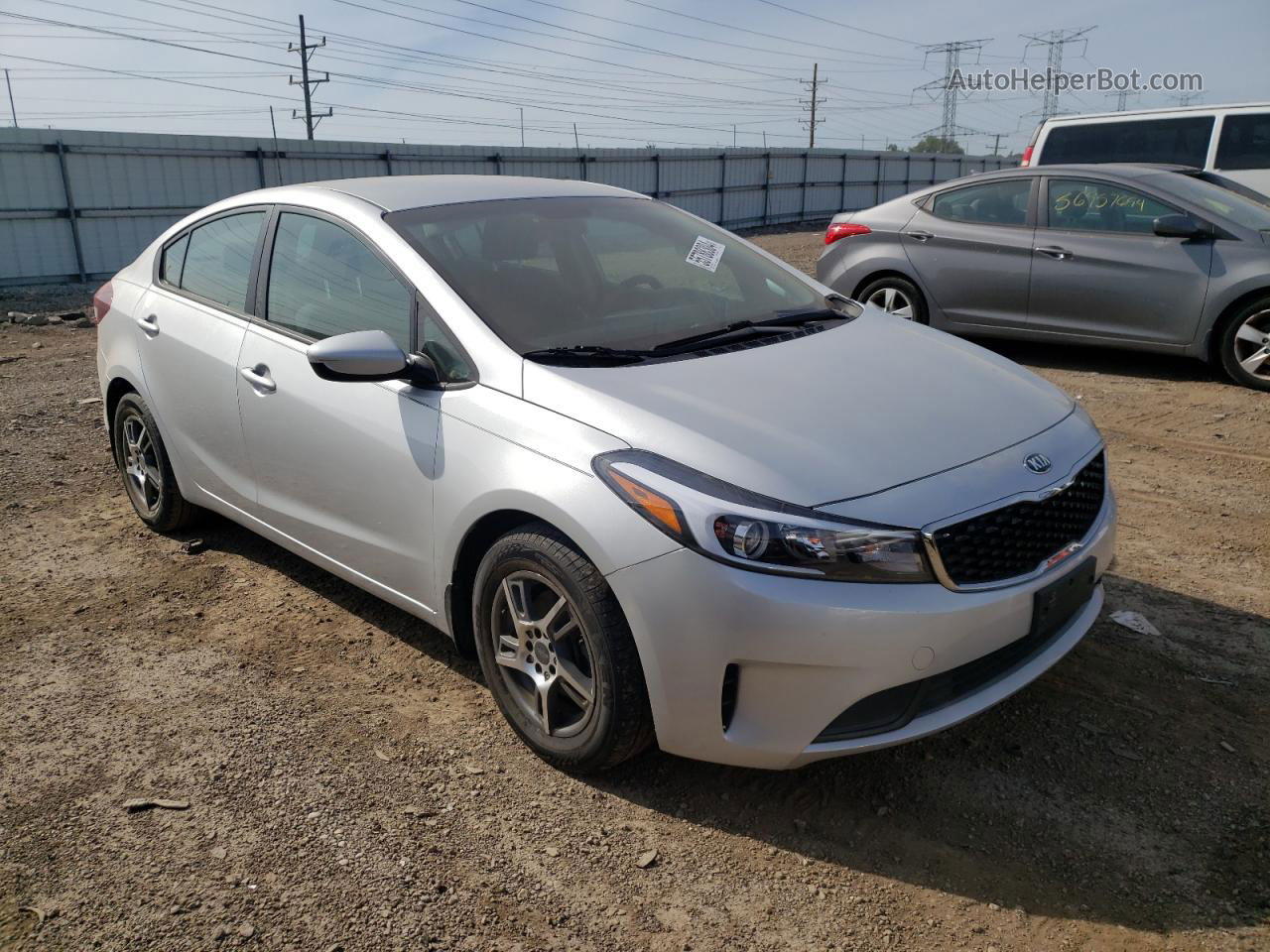 2017 Kia Forte Lx Silver vin: 3KPFL4A77HE057917