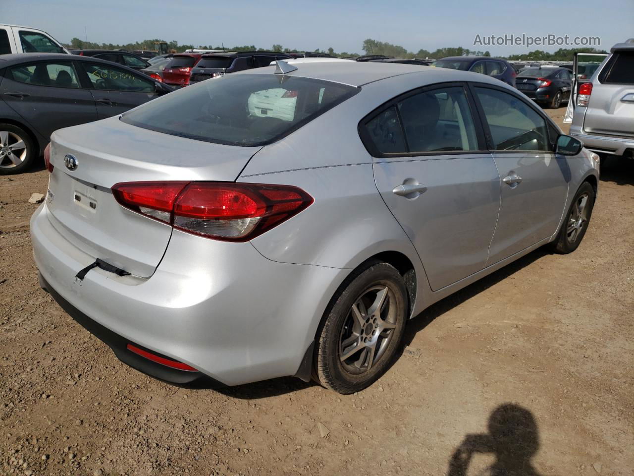 2017 Kia Forte Lx Silver vin: 3KPFL4A77HE057917