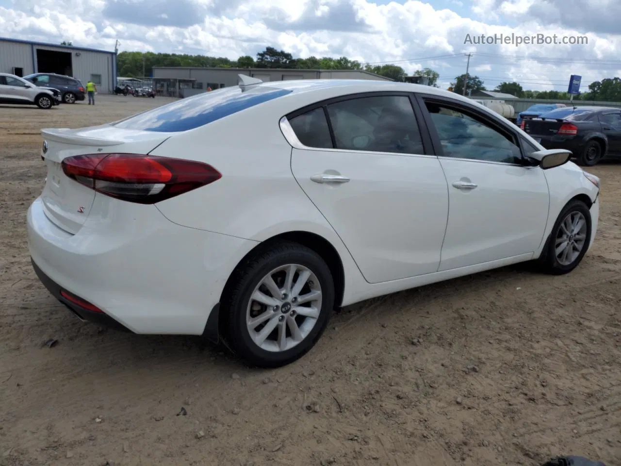 2017 Kia Forte Lx White vin: 3KPFL4A77HE114889