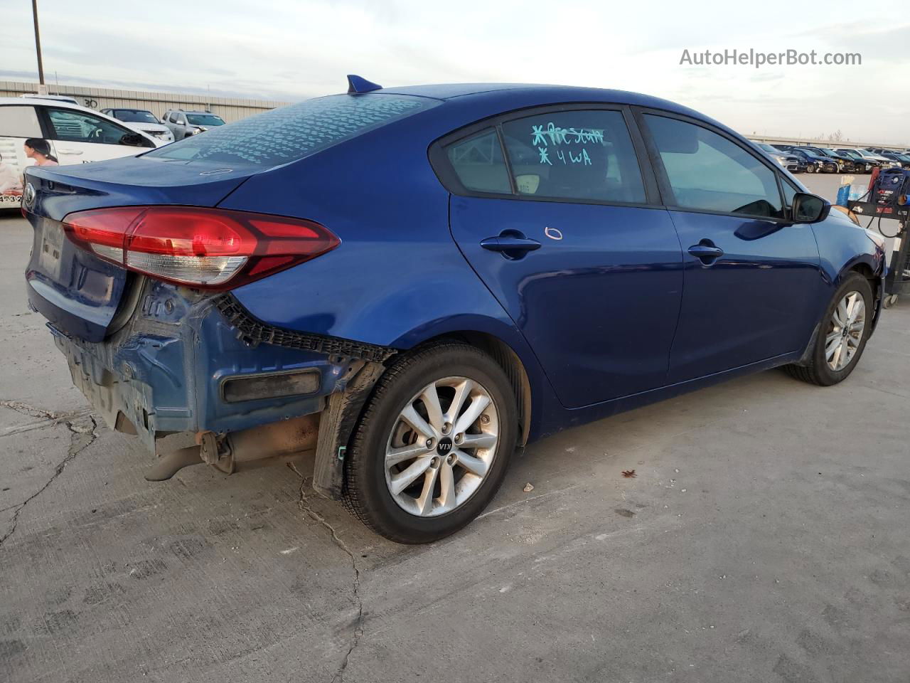 2017 Kia Forte Lx Blue vin: 3KPFL4A77HE151151