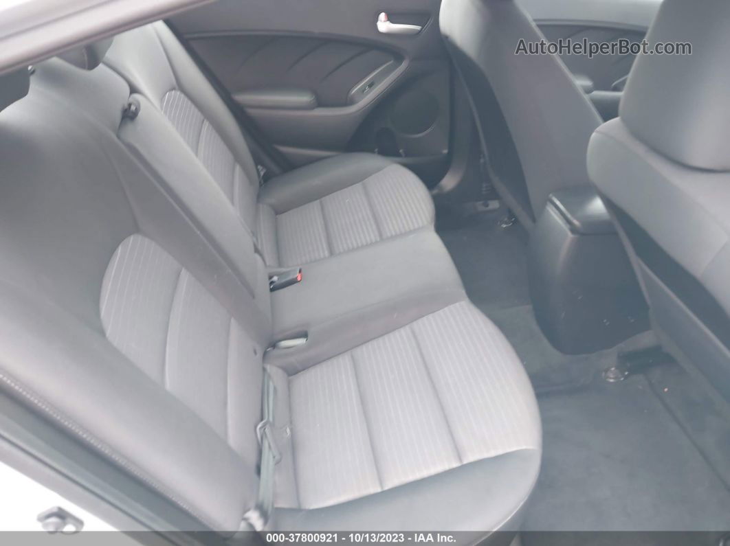 2018 Kia Forte Lx Silver vin: 3KPFL4A77JE171454