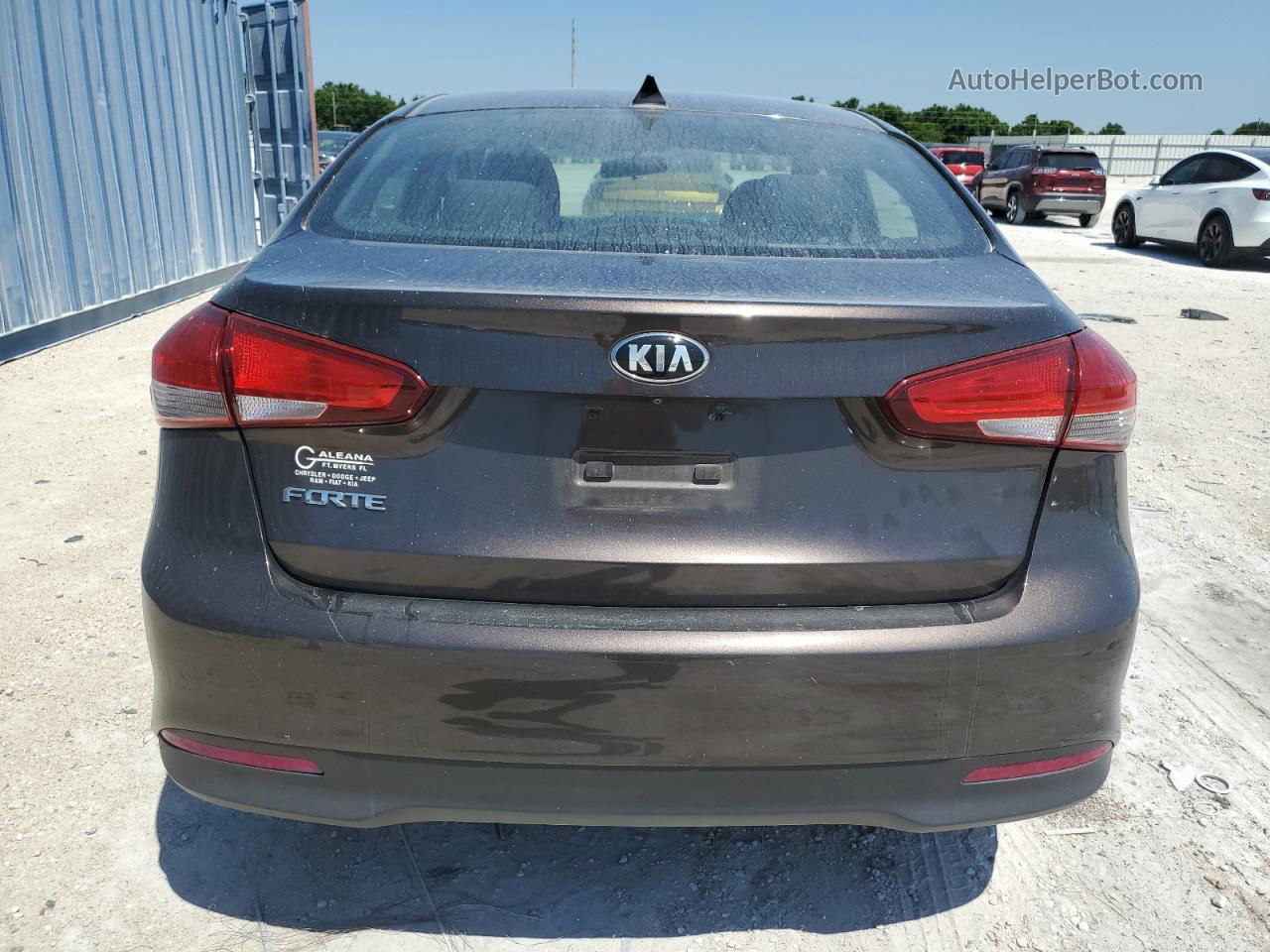 2018 Kia Forte Lx Tan vin: 3KPFL4A77JE176914