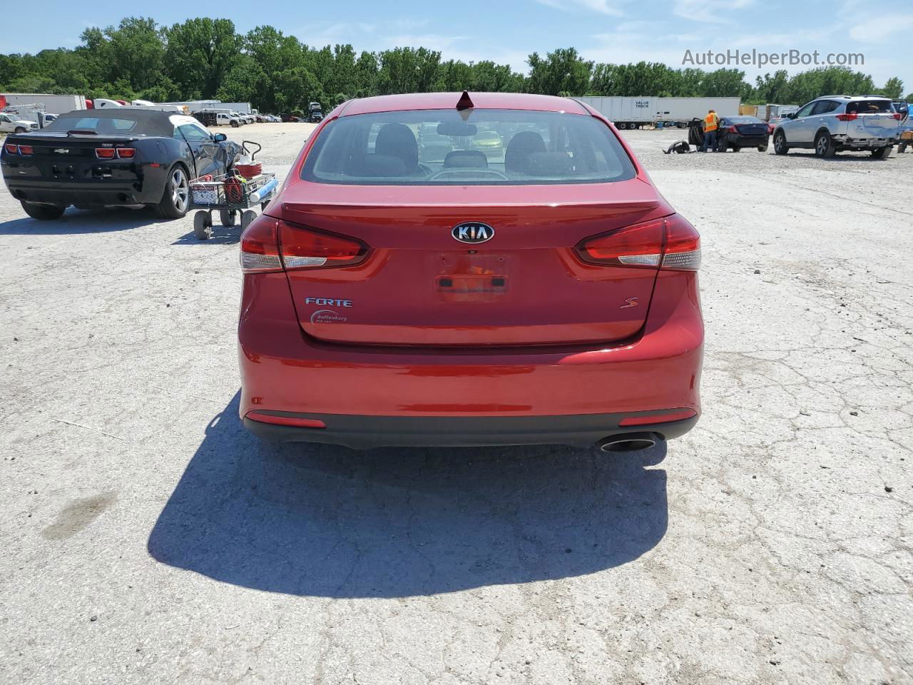 2018 Kia Forte Lx Red vin: 3KPFL4A77JE213945