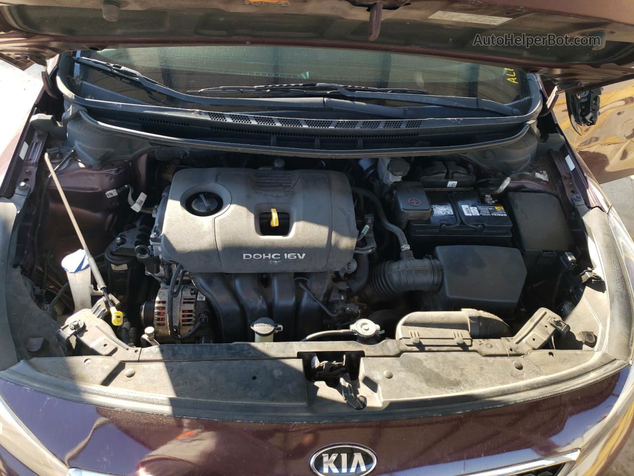 2018 Kia Forte Lx Burgundy vin: 3KPFL4A77JE226534