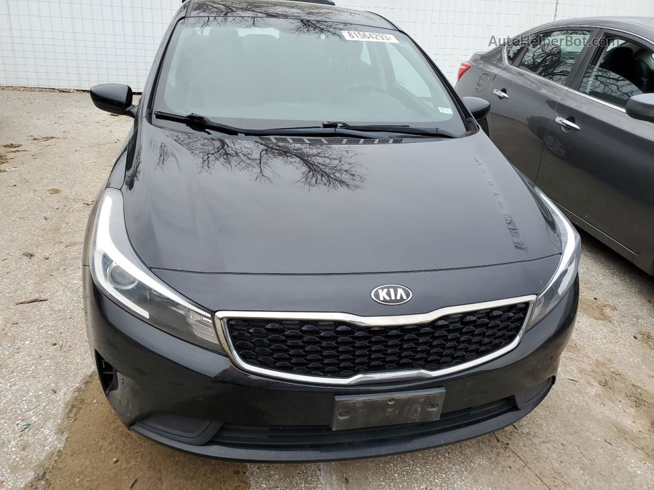 2018 Kia Forte Lx Черный vin: 3KPFL4A77JE248338