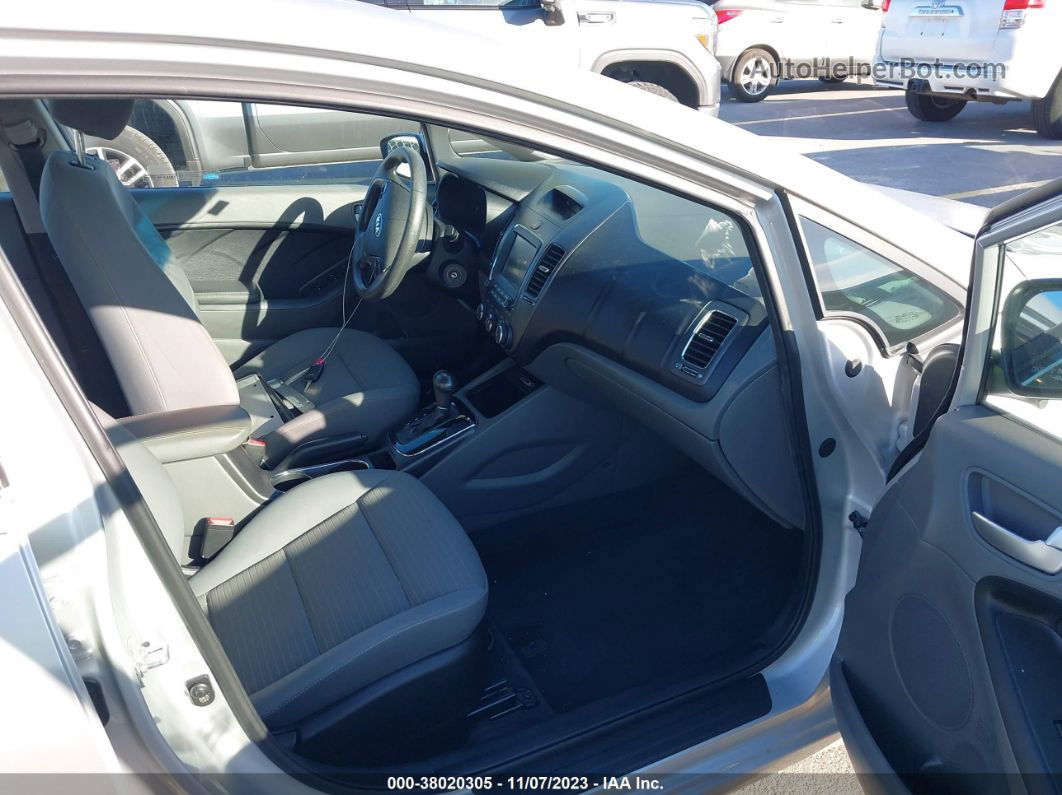 2018 Kia Forte Lx Silver vin: 3KPFL4A78JE242421