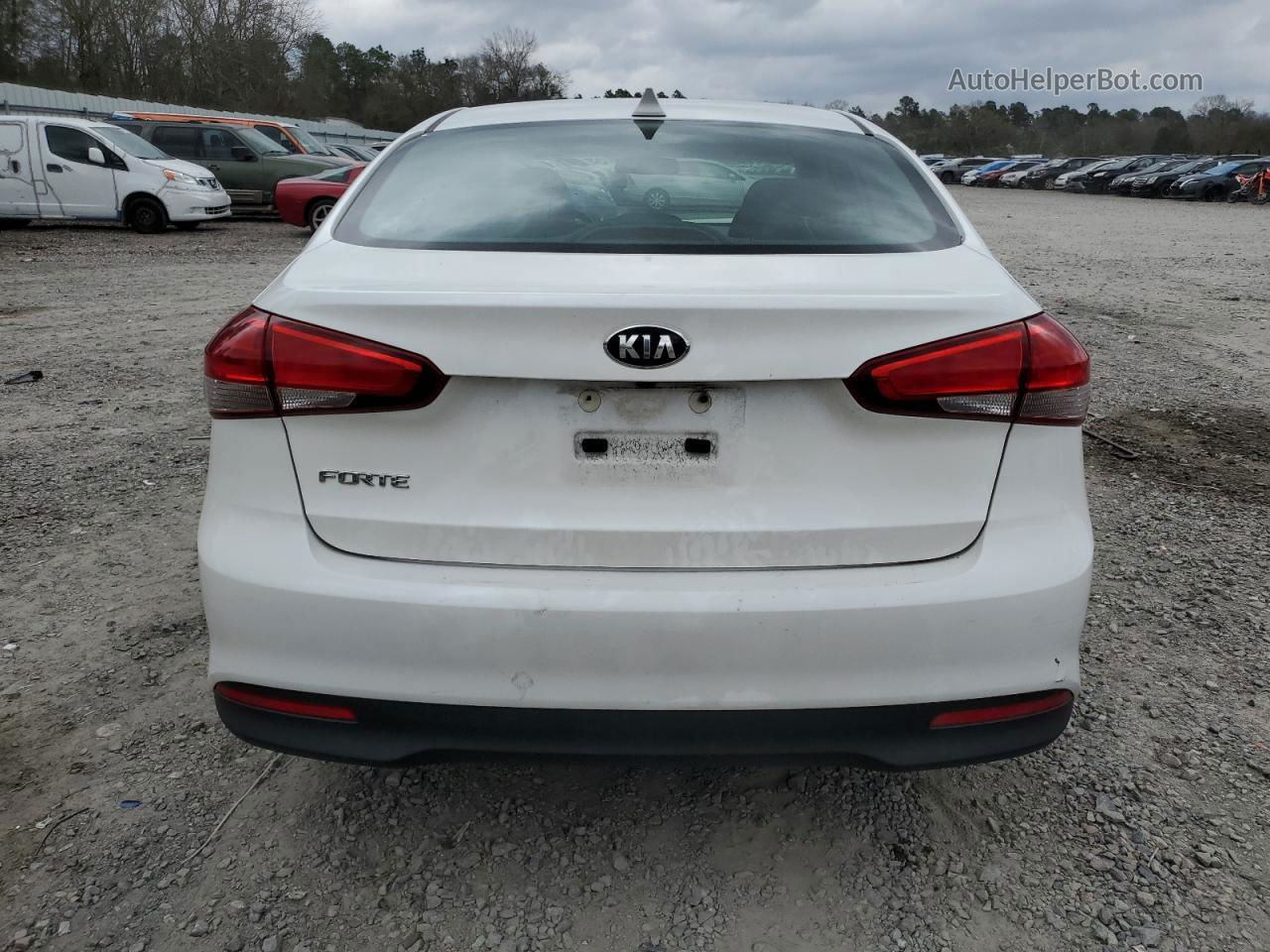 2018 Kia Forte Lx Белый vin: 3KPFL4A78JE246811