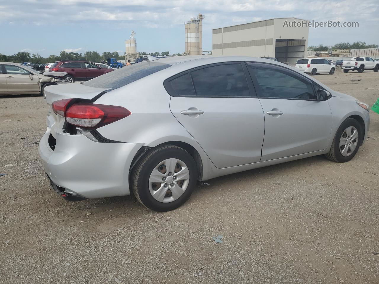 2017 Kia Forte Lx Silver vin: 3KPFL4A79HE061760