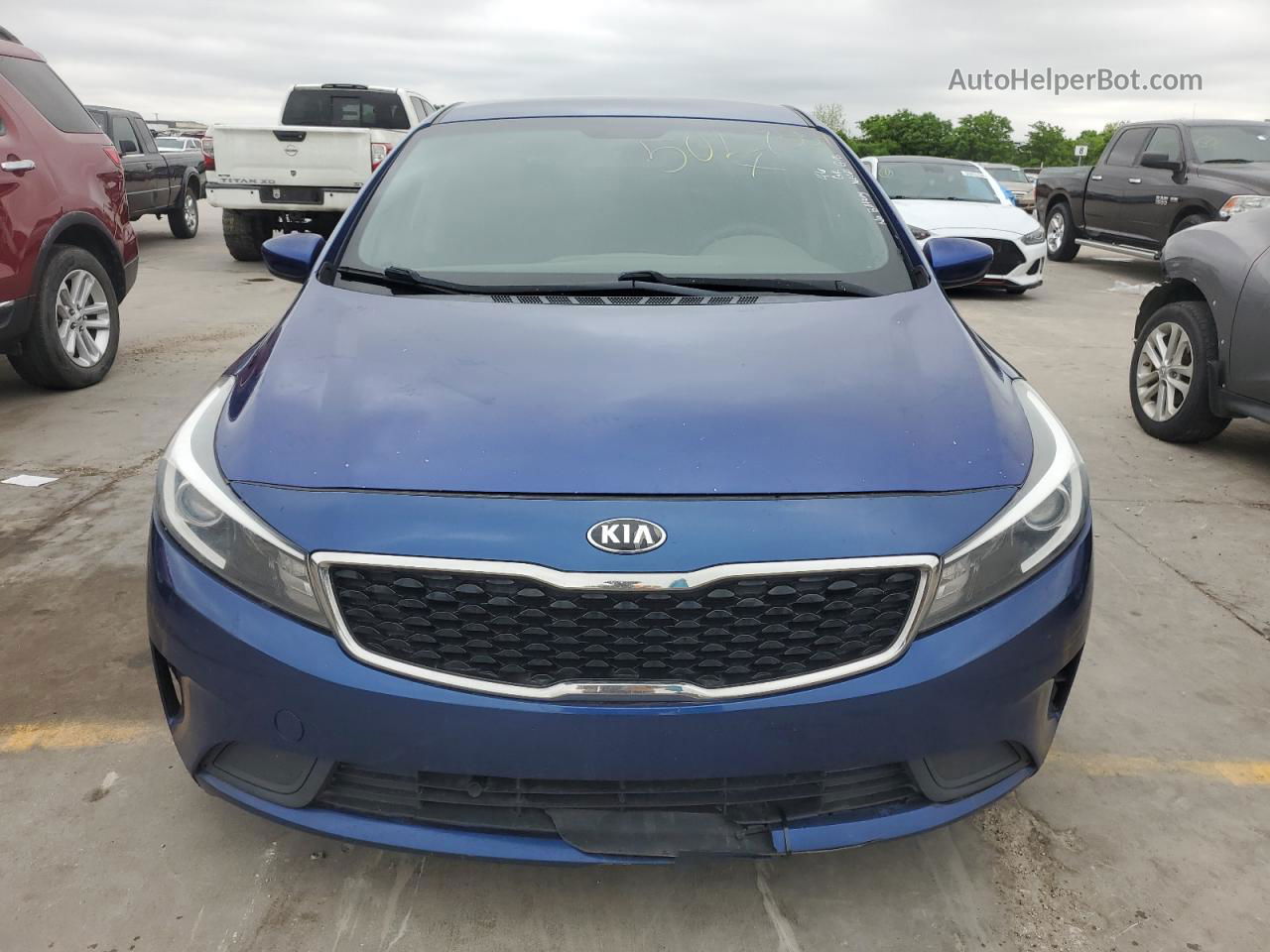 2017 Kia Forte Lx Blue vin: 3KPFL4A79HE112013