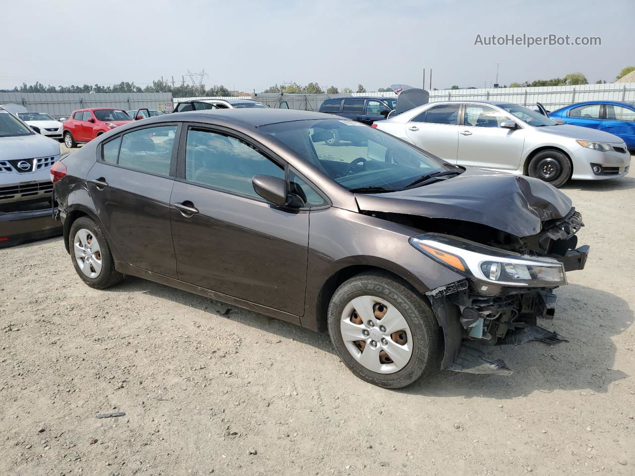 2018 Kia Forte Lx Brown vin: 3KPFL4A79JE199014