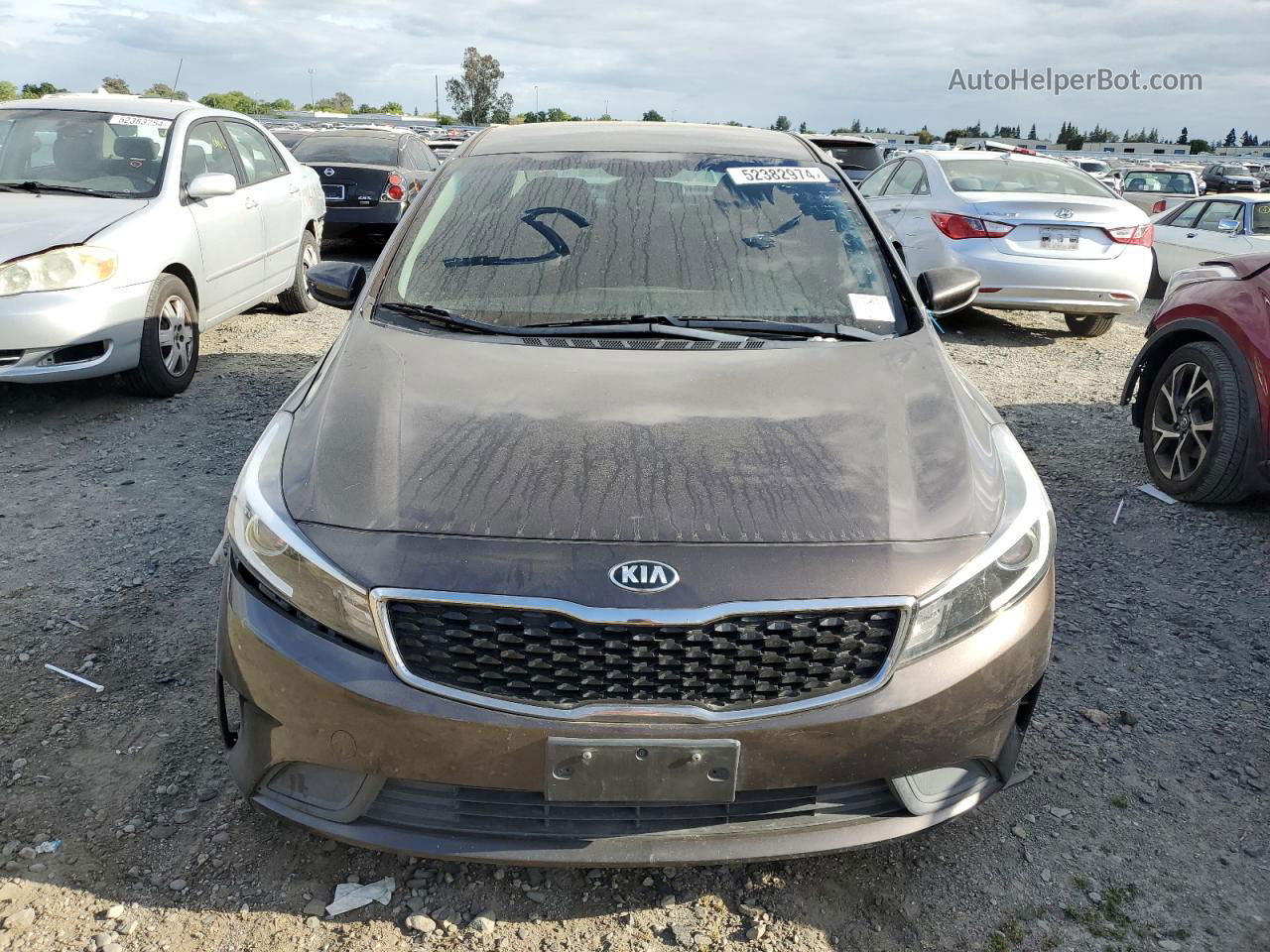 2017 Kia Forte Lx Brown vin: 3KPFL4A7XHE144999