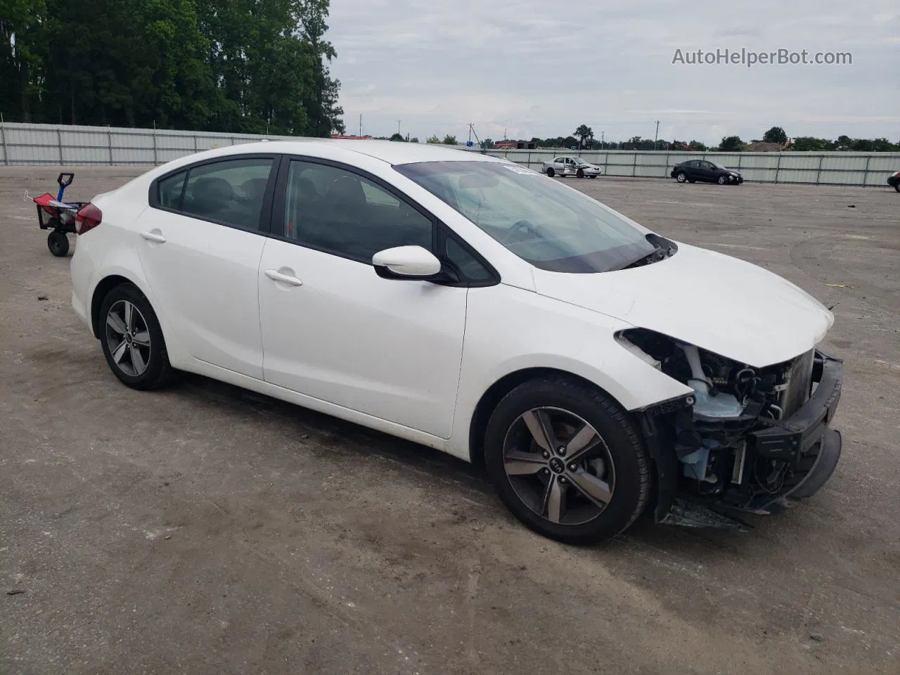 2018 Kia Forte Lx White vin: 3KPFL4A7XJE193321