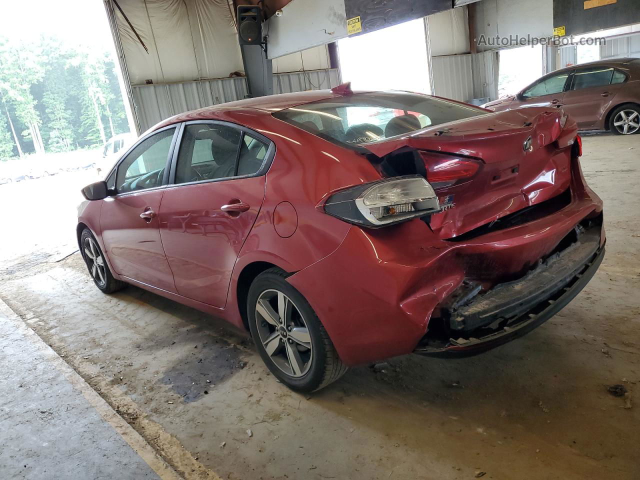 2018 Kia Forte Lx Red vin: 3KPFL4A7XJE200865