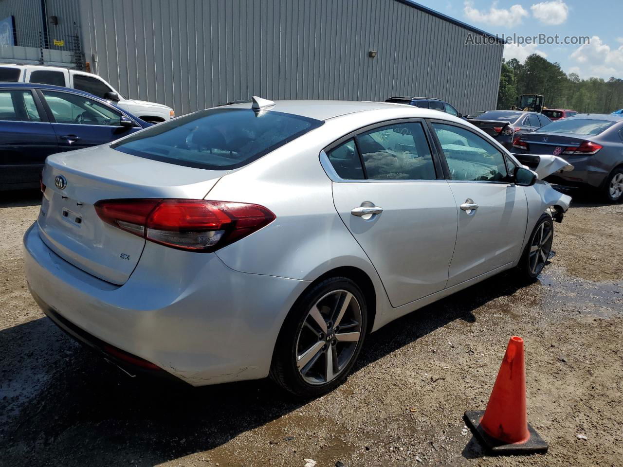 2017 Kia Forte Ex Silver vin: 3KPFL4A88HE043999