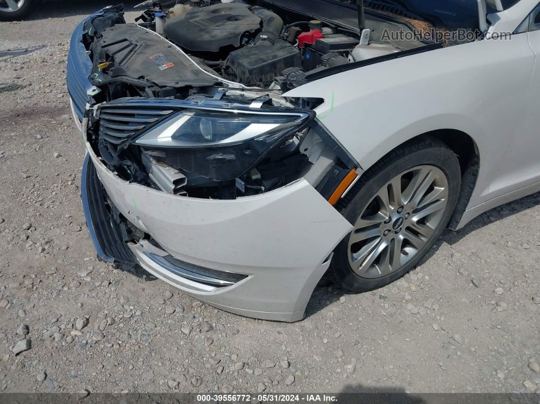 2014 Lincoln Mkz   White vin: 3LN6L2G90ER836394