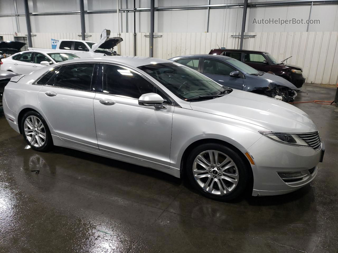 2014 Lincoln Mkz  Silver vin: 3LN6L2G92ER827356