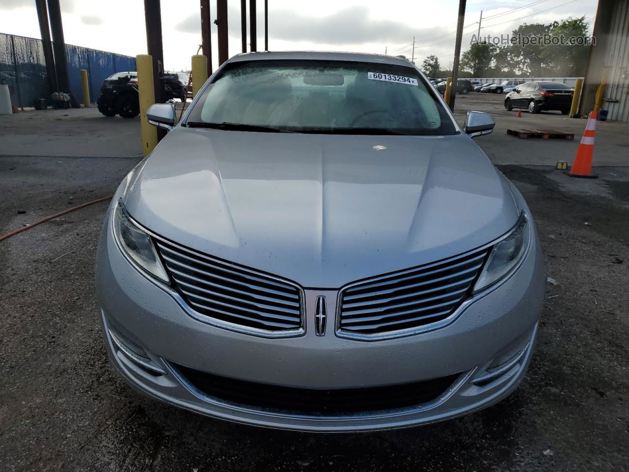 2014 Lincoln Mkz  Silver vin: 3LN6L2G95ER811930