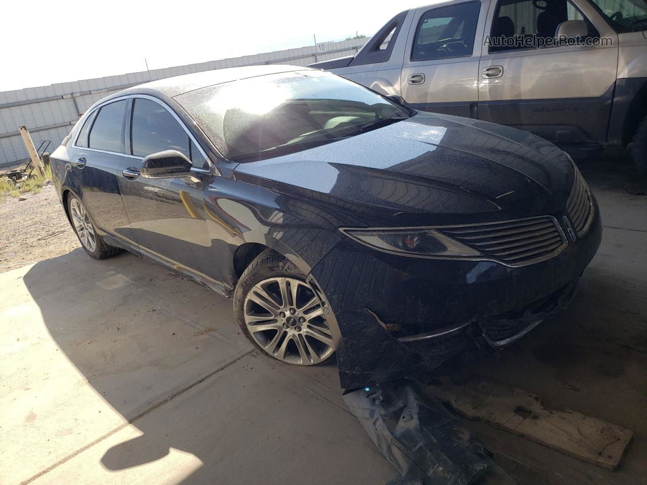 2014 Lincoln Mkz  Черный vin: 3LN6L2G9XER825631