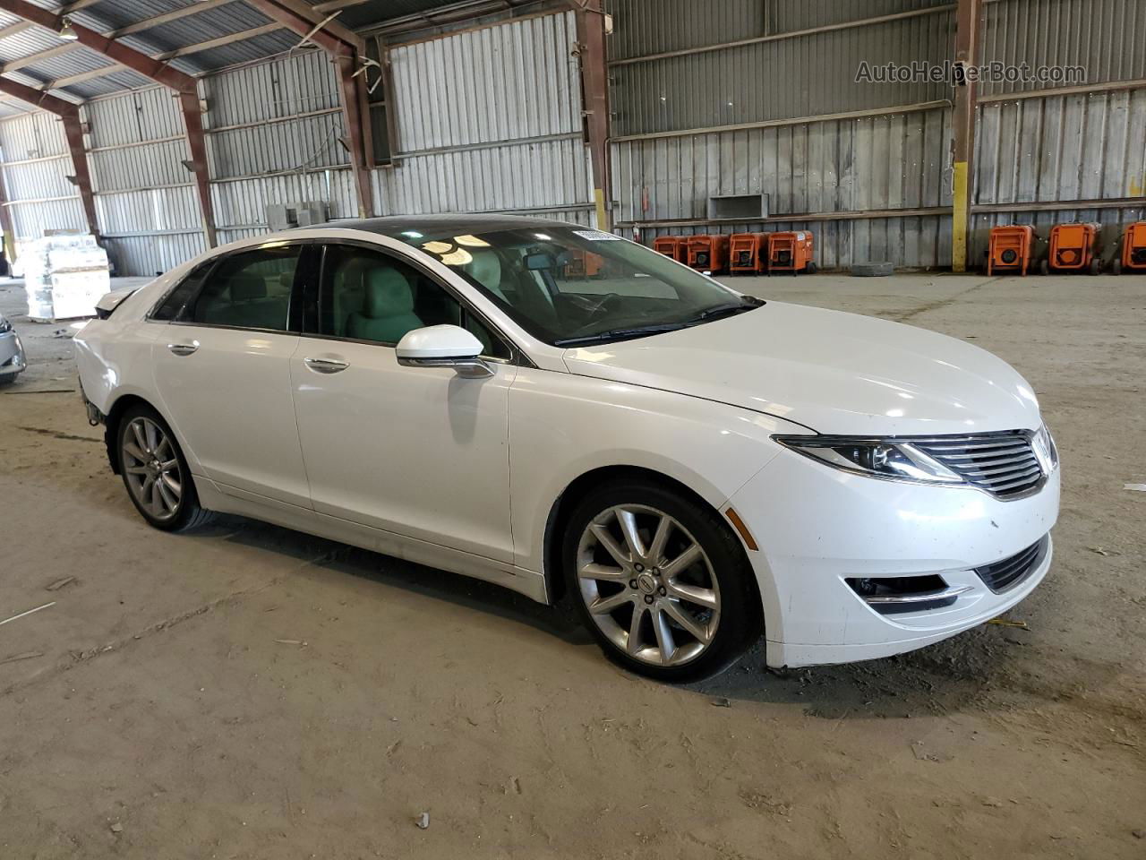 2014 Lincoln Mkz  White vin: 3LN6L2GK3ER819799