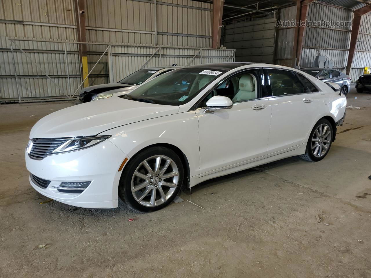 2014 Lincoln Mkz  White vin: 3LN6L2GK3ER819799